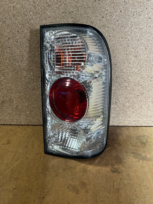 97 TOYOTA HILUX RH TAILLIGHT