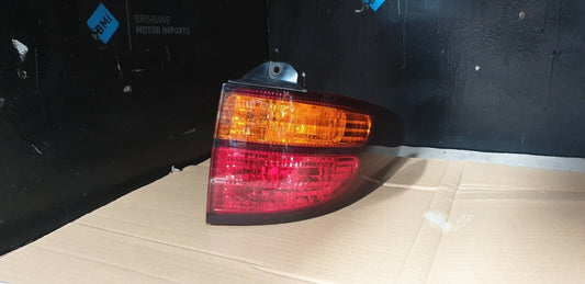 TOYOTA TARAGO ACR30 (2003-06 JAP TYPE) RIGHT TAILLIGHT