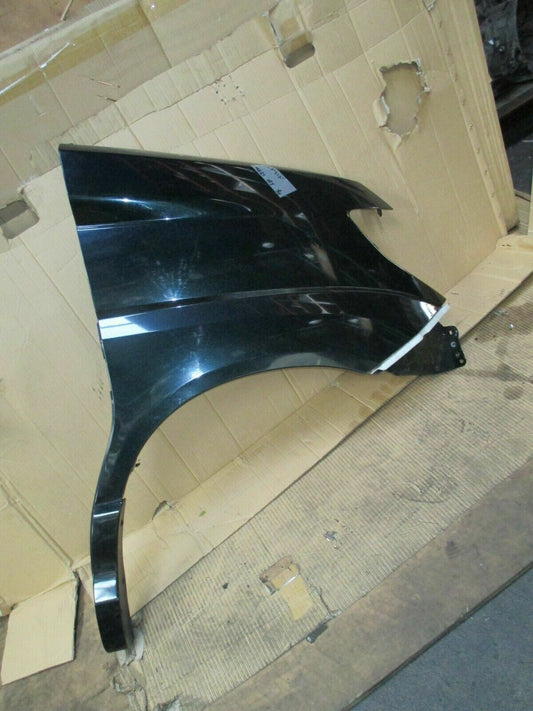 NISSAN ELGRAND E51 LEFT FRONT GUARD -HIWAY STAR