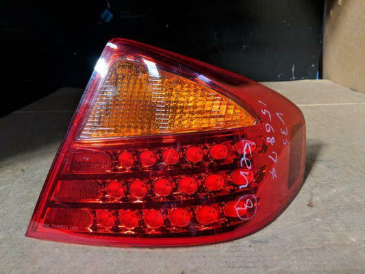 2003 NISSAN SKYLINE V35 SEDAN RIGHT TAIL LIGHT RHS 06/01-10/04