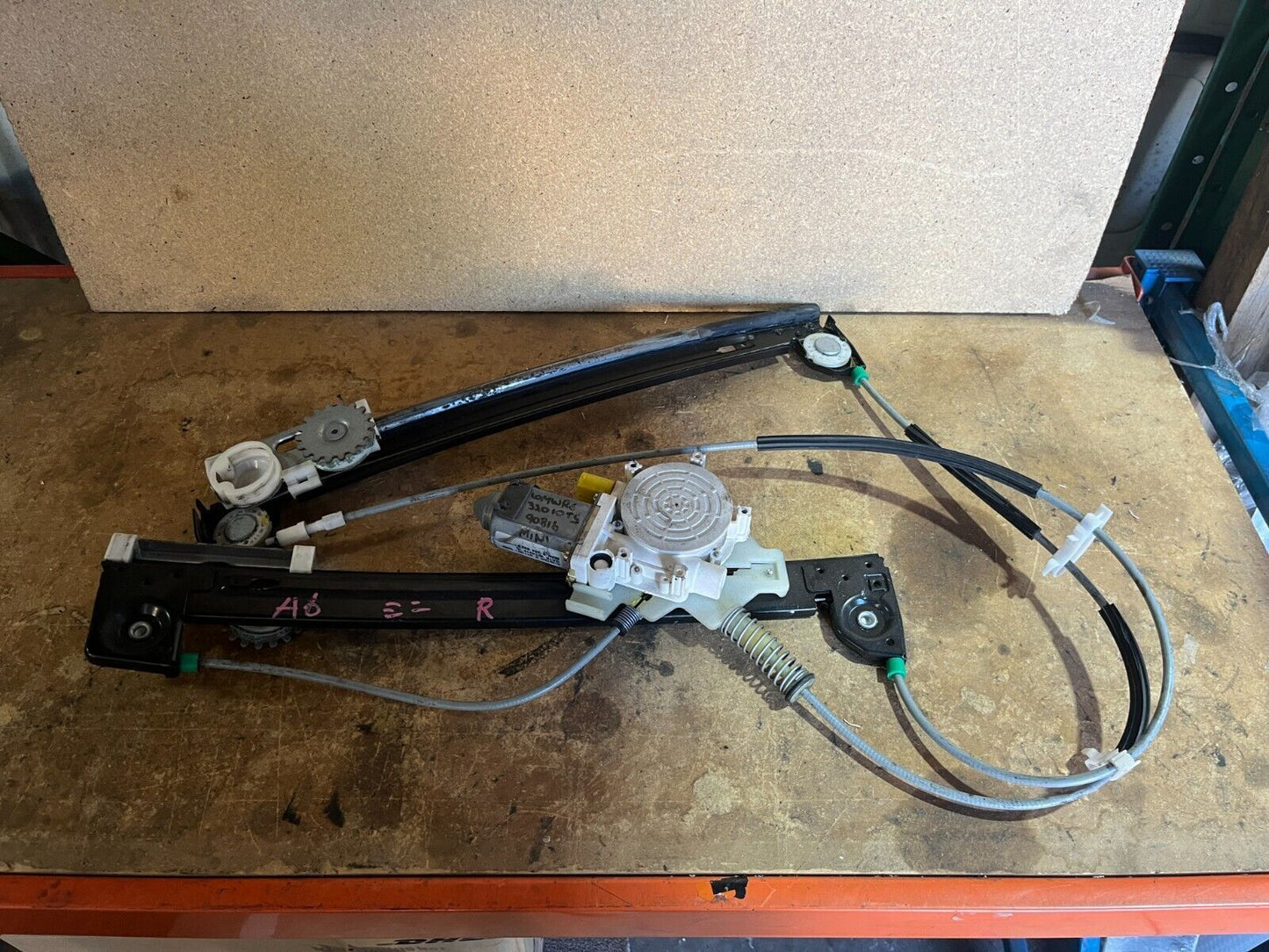 MINI COOPER R56 RIGHT HAND WINDOW REGULATOR