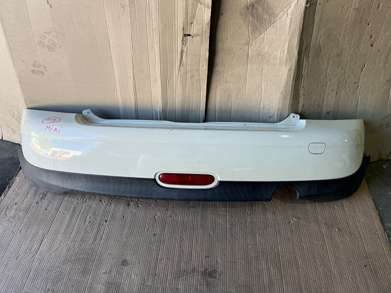 MINI COOPER R56 WHITE REAR BUMPER – Brisbane JDM Parts