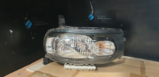 NISSAN CUBE Z12 RIGHTHAND HID HEADLIGHT