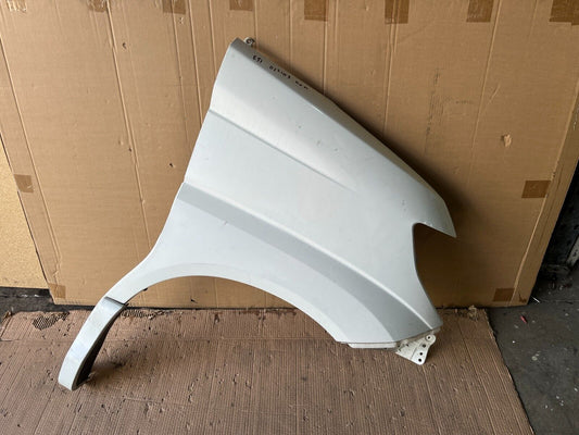 NISSAN ELGRAND E51 FRONT RIGHT GUARD