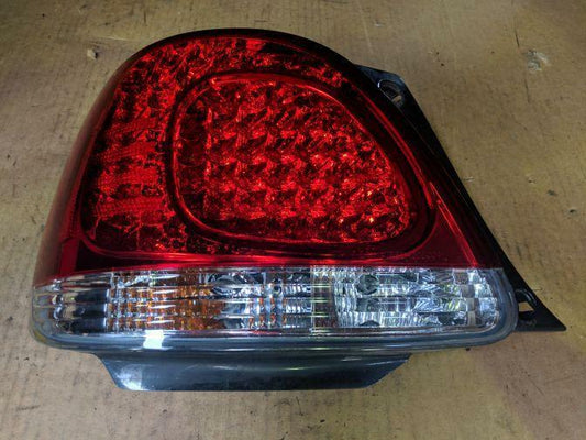 2005 TOYOTA ARISTO JZS160 LEFT TAIL LIGHT 1997-2005 LATE TYPE