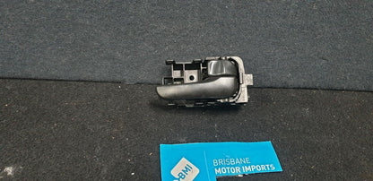 2002 SKYLINE R34 SEDAN RIGHT FRONT DOOR INTERIOR DOOR HANDLE