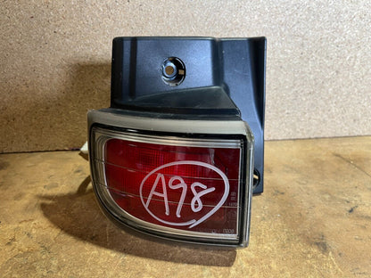 NISSAN ELGRAND E51 LH UPPER TAILLIGHT
