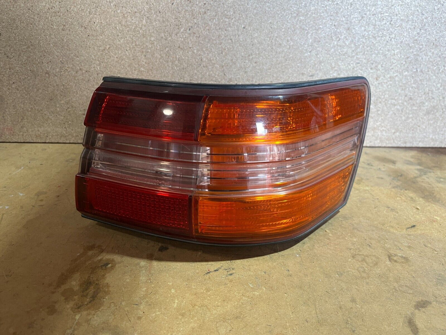 TOYOTA CHASER JZX100 RH TAILLIGHT