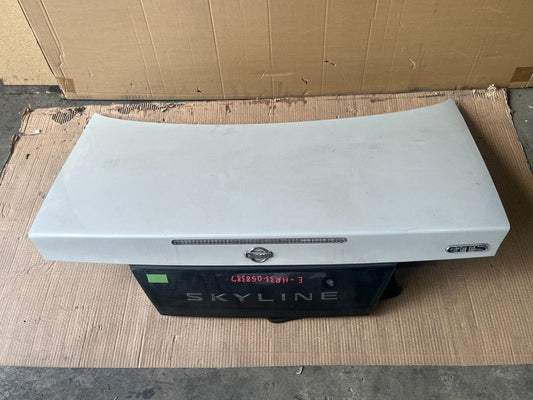 NISSAN SKYLINE HR33 GTS BOOTLID  (SEDAN)