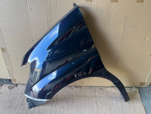 NISSAN ELGRAND E51 FRONT LEFT GUARD