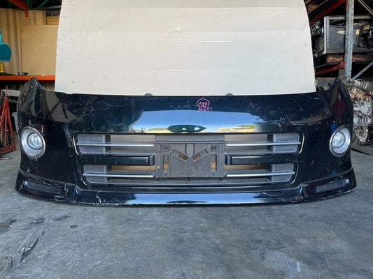 NISSAN ELGRAND E51 SERIES 2  FRONT BUMPER WITH LIP 04-2010