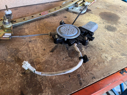 TOYOTA MR2 ZZW30 LEFT HAND WINDOW REGULATOR
