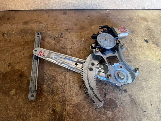 NISSAN CUBE Z11 REAR LEFT WINDOW REGULATOR