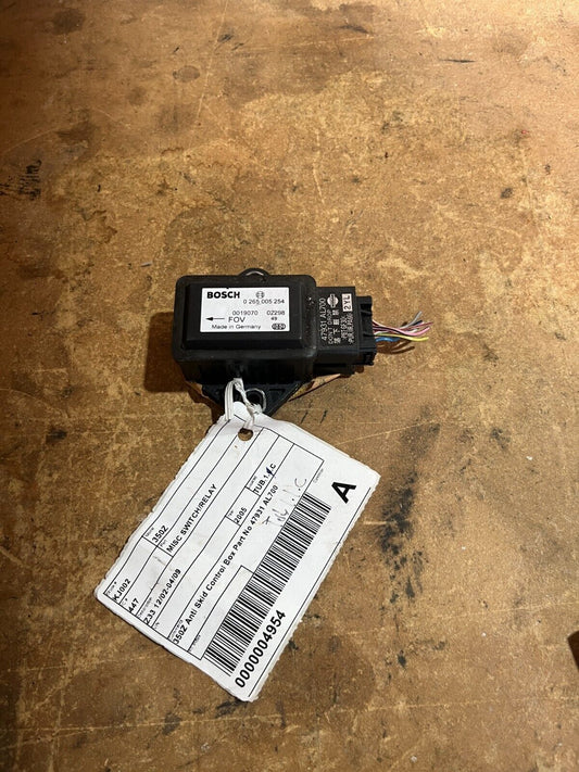 NISSAN 350Z ANTI SKID CONTROL BOX