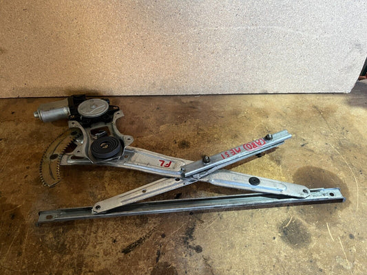 NISSAN ELGRAND E51 FRONT LEFT WINDOW REGULATOR