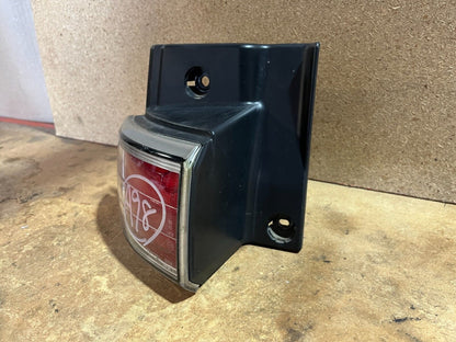 NISSAN ELGRAND E51 LH UPPER TAILLIGHT