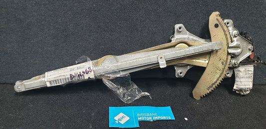 TOYOTA TARAGO LEFT FRONT WINDOW REGULATOR ACR30 2000-06