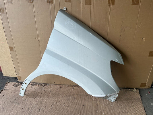 NISSAN ELGRAND E51 FRONT RIGHT GUARD