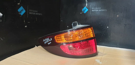TOYOTA TARAGO ACR30/40 (2003-06 JAP TYPE) LEFT TAILLIGHT