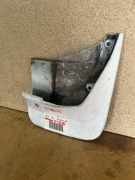 SUBARU FORESTER SF5 REAR RIGHT MUDFLAP 97-2002 (WHITE)