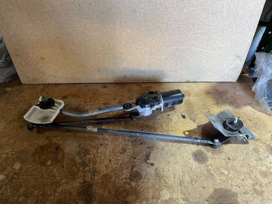 NISSAN CUBE Z11 FRONT WINDSHEILD WIPER MOTOR