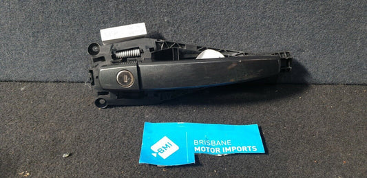 HOLDEN BARINA RIGHT FRONT OUTER DOOR HANDLE TM SERIES - 2011-18