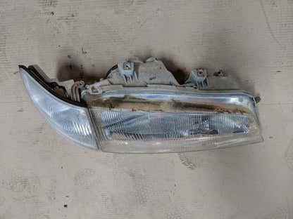 1995 HONDA ACCORD CD SEDAN RIGHT HEADLIGHT