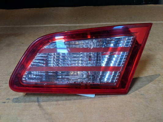 2003 NISSAN SKYLINE INFINITY V35 SEDAN RIGHT INNER TAILLIGHT 06/01-06/07