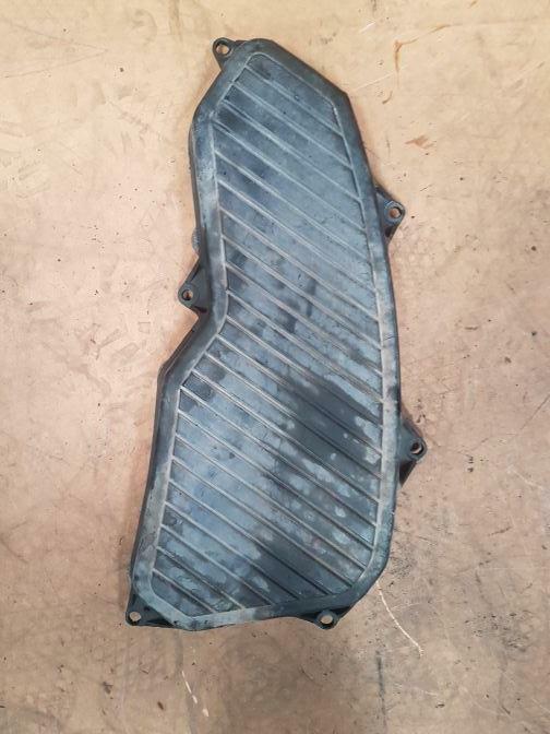 TOYOTA LANDCRUISER HZJ105 1HZ TIMING BELT PLASTIC COVER 4.2 DIESEL