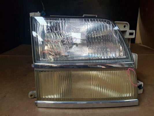 2000 NISSAN ELGRAND E50 SERIES 1 RIGHT HEADLIGHT 1997-2000