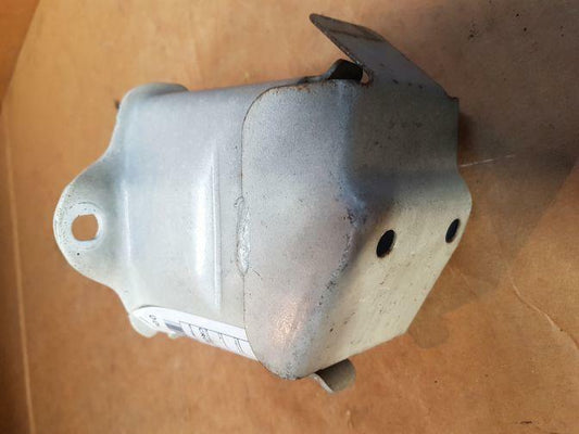 2004 NISSAN ELGRAND E51 BUMPER MOUNTING BRACKET 05/02-12/10 CRUSH CAN