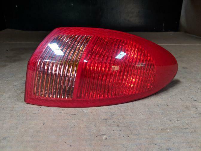 2008 ALFA ROMEO 147 RIGHT TAIL LIGHT 09/01-12/10