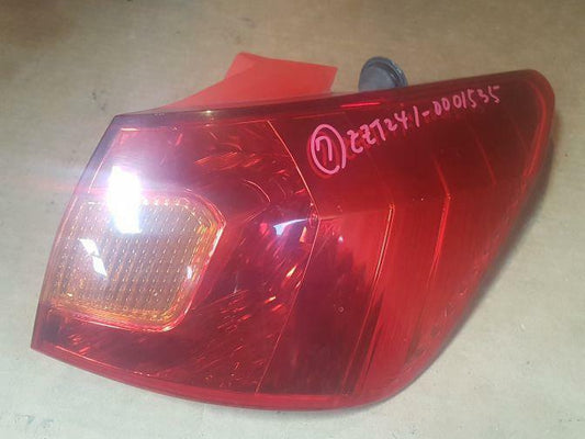 2004 TOYOTA CALDINA ZZT241 RIGHT HAND TAILLIGHT RED TYPE 2002-04