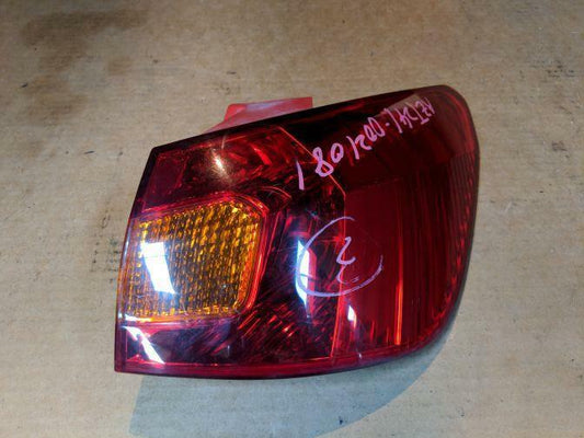 2004 TOYOTA CALDINA T240 RIGHT HAND TAILLIGHT EARLY TYPE 2002-2004