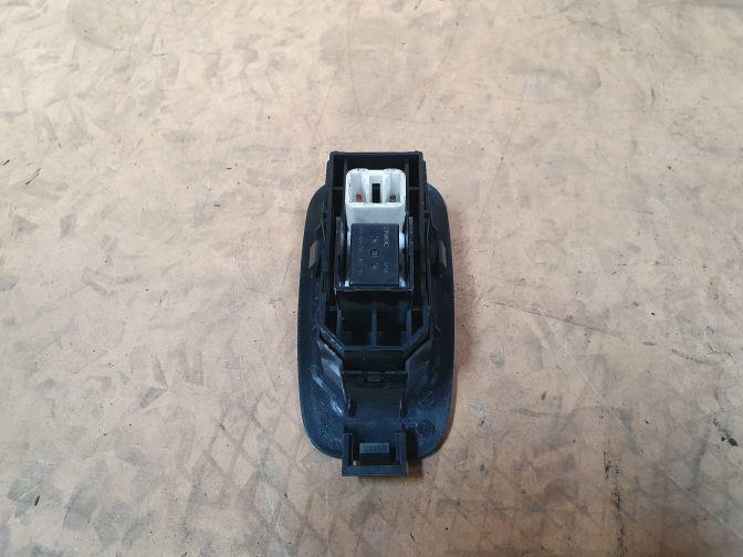 TOYOTA ALTEZZA SXE10 REAR LEFT POWER WINDOW SWITCH 03/98-09/05