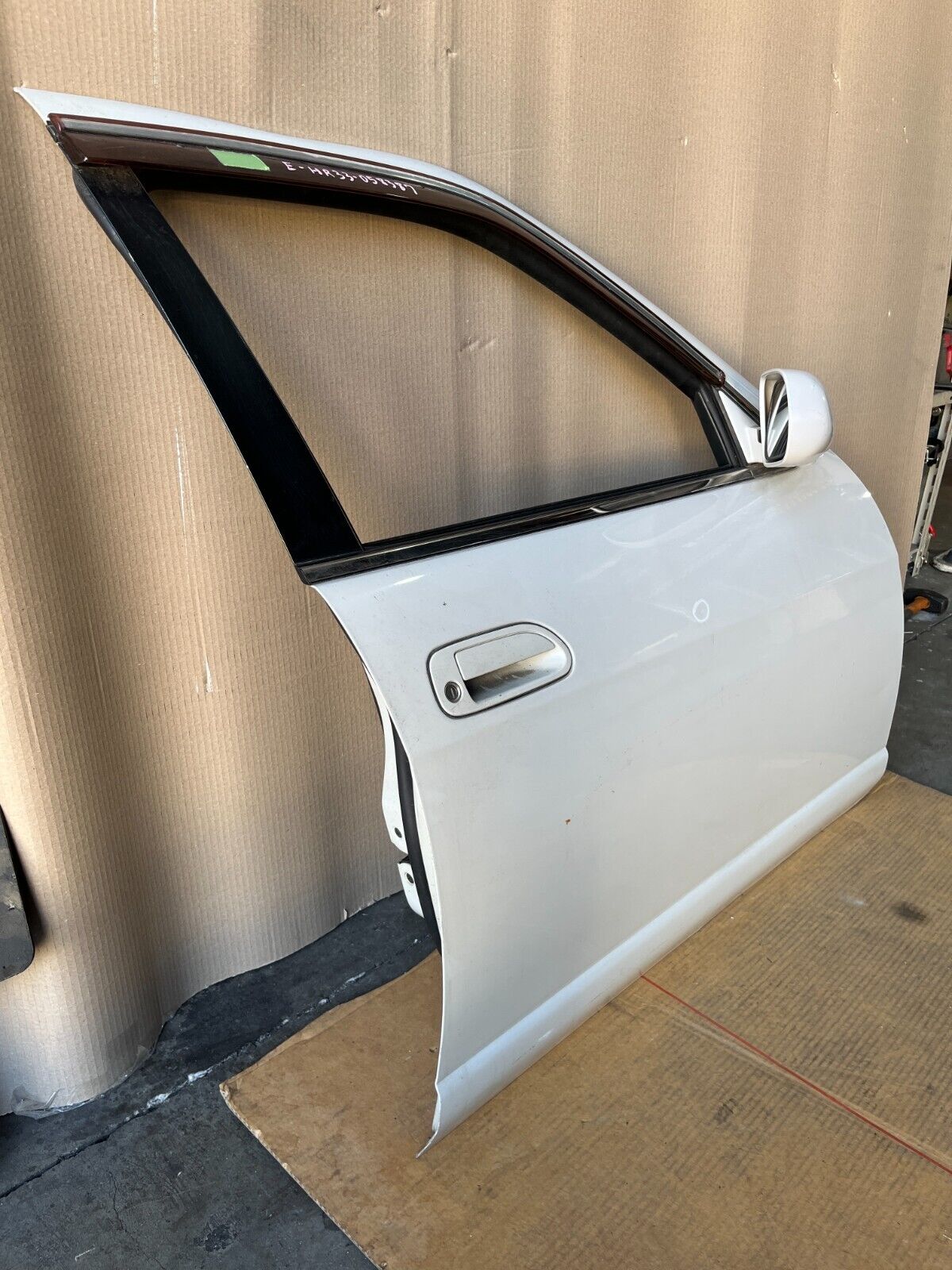 NISSAN SKYLINE SEDAN HR33 FRONT RIGHT DOOR 93-98