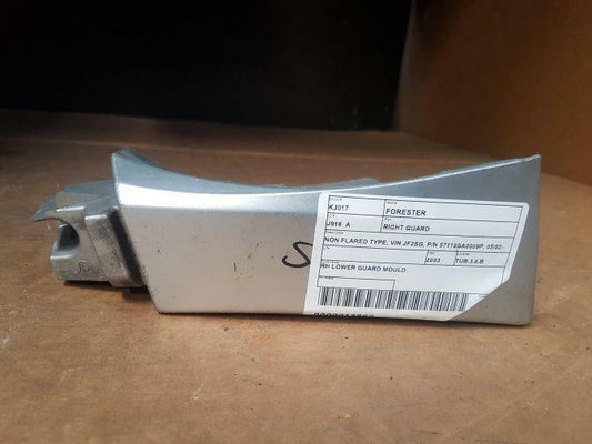 2003 SUBARU FORESTER SG5 RIGHT FENDER MOULD 07/02-06/05