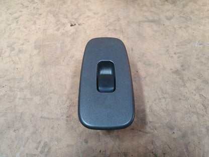 TOYOTA ALTEZZA SXE10 REAR LEFT POWER WINDOW SWITCH 03/98-09/05