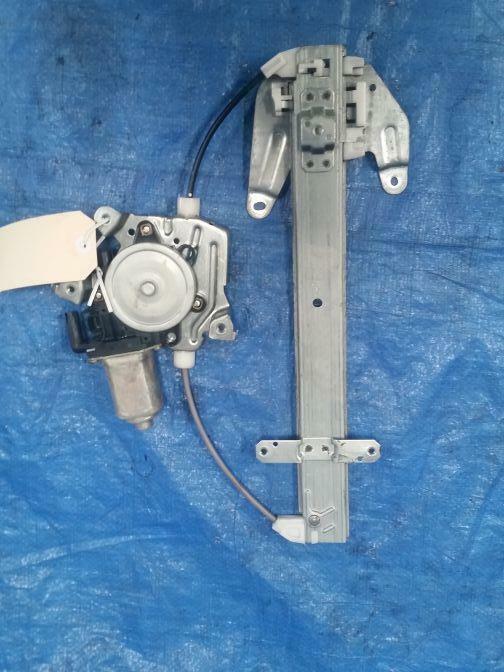 2007 NISSAN XTRAIL T30 REAR LEFT WINDOW REGULATOR AND MOTOR