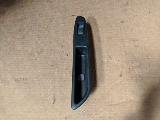 2003 SUBARU FORESTER SG5 REAR RIGHT POWER WINDOW SWITCH 07/02-06/05