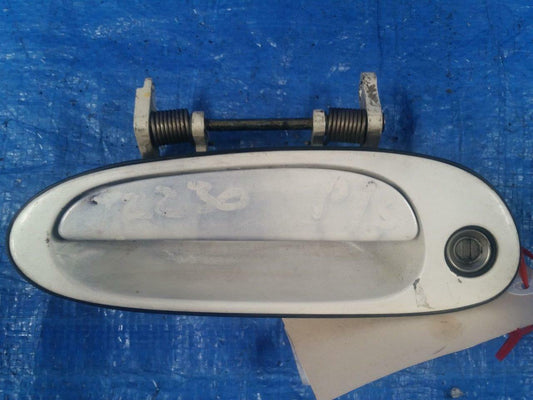 TOYOTA SOARER JZZ30 FRONT LEFT OUTER DOOR HANDLE FLHS WHITE