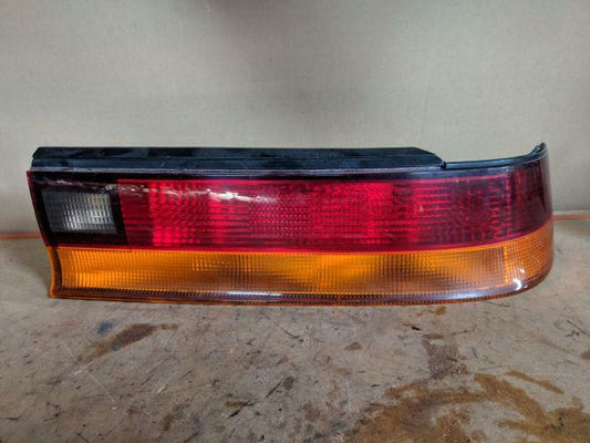 TOYOTA CHASER JZX90 RIGHT TAIL LIGHT RHS