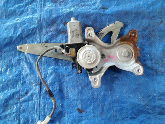 TOYOTA ALTEZZA RS200 SXE10 REAR RIGHT POWER WINDOW MOTOR AND REGULATOR