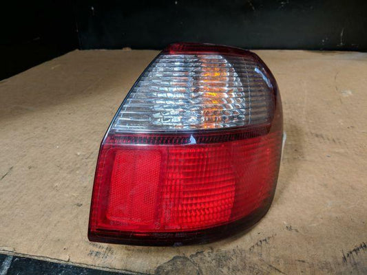 2002 SUBARU LIBERTY 3RD GEN RIGHT HAND TAILLIGHT 12/98-08/01