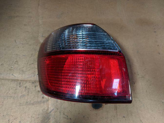 1998-2004 SUBARU LEGACY B4 LEFT HAND TAILLIGHT
