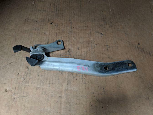 2005 NISSAN ELGRAND E51 LEFT BONNET HINGE 05/02-12/10