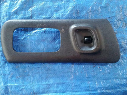 SUBARU IMPREZA STI GC8 V4 REAR RIGHT POWER WINDOW SWITCH