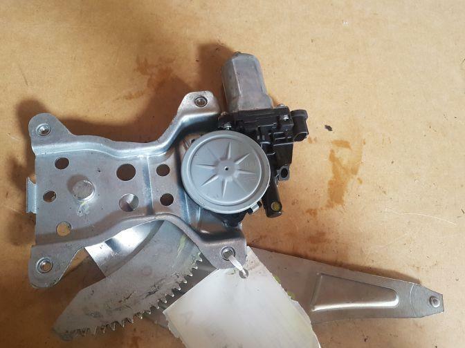 2008 SUZUKI SWIFT RS415 REAR RIGHT WINDOW REGULATOR 09/04-02/11