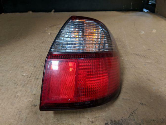 2002 SUBARU LIBERTY 3RD GEN RIGHT HAND TAILLIGHT 12/98-08/01
