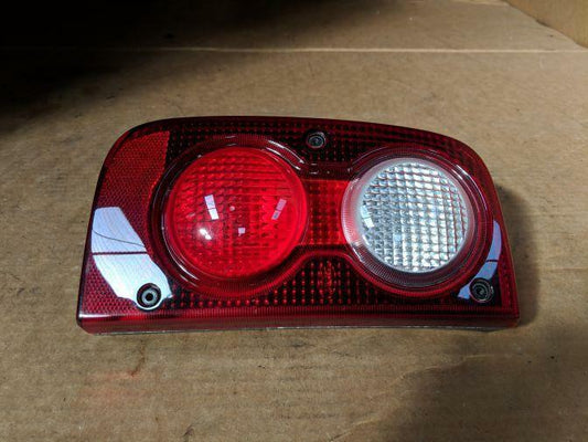 1998 LAND ROVER FREELANDER LEFT HAND TAILLIGHT 03/98-09/00